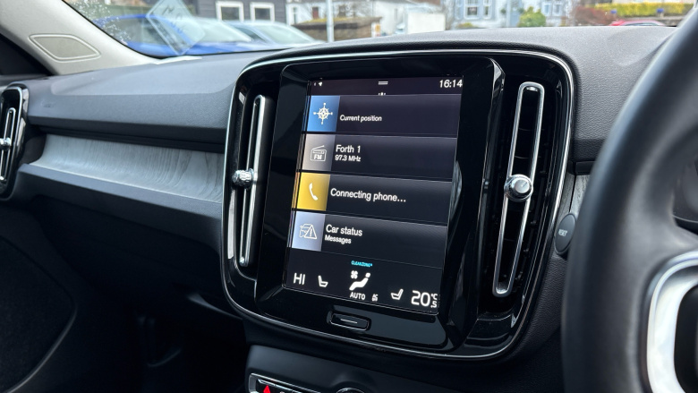 Volvo Xc40 2.0 B4P Inscription Pro 5dr Auto Petrol Estate